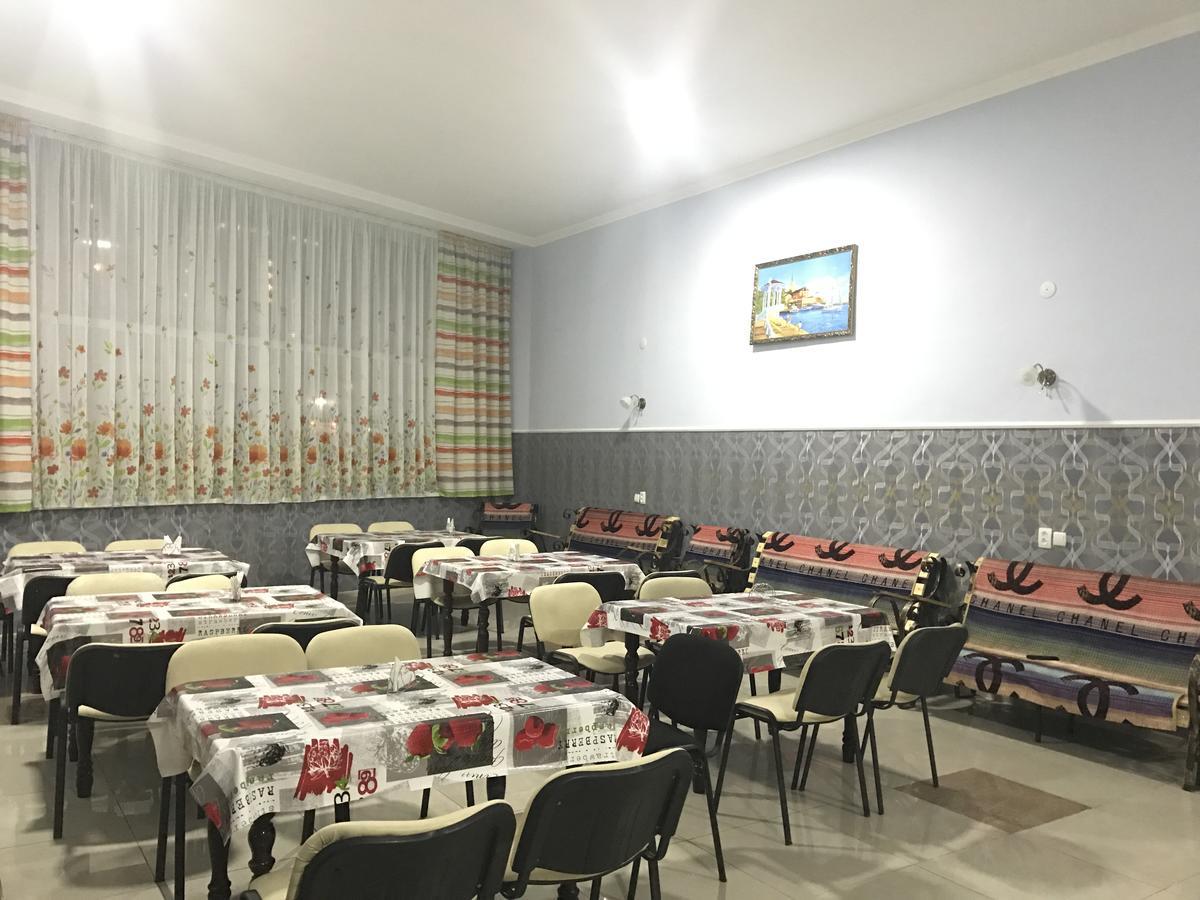 Bereke Hostel Tsjimkent Eksteriør bilde